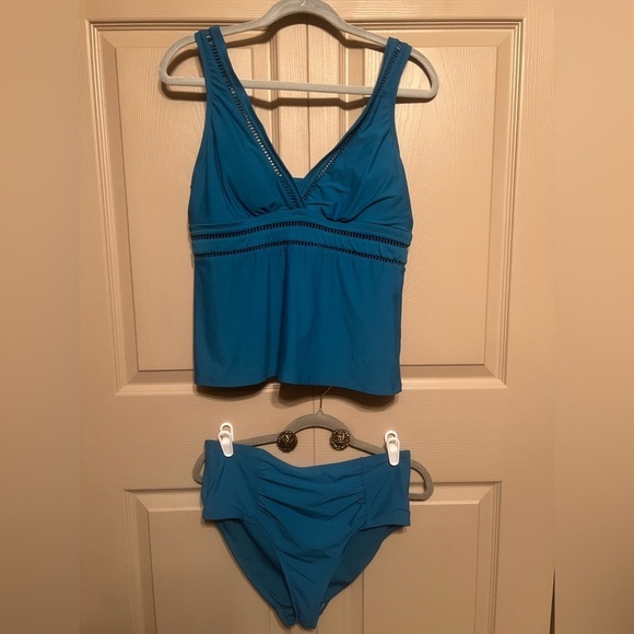Time and Tru Other - Time and Tru Teal Swimsuit Set
